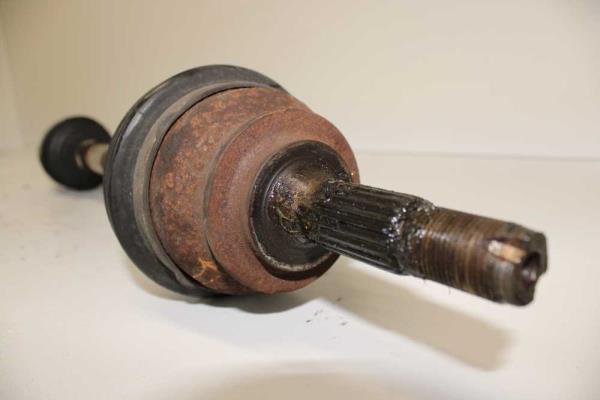 ARBRE DE TRANSMISSION GAUCHE PEUGEOT/ CITROEN - Vue 3